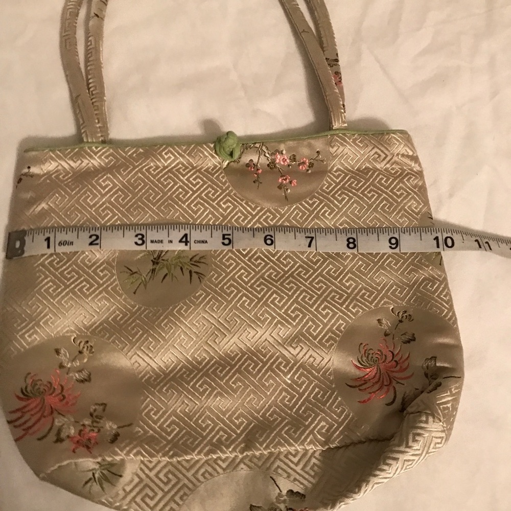Linen Lined Silk Tote Bag - Picture 4 of 4